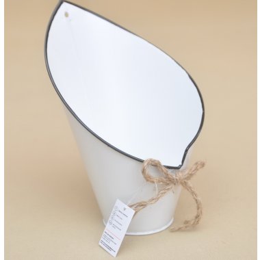 F3-24AM1031 OSŁONKA METAL BIAŁA H 23/10*16 CM