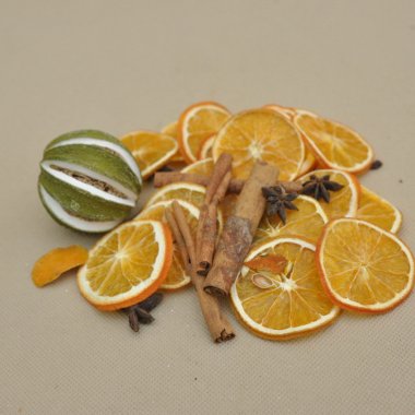 158 PACHNĄCY MIX POMARAŃCZ CYNAMON 80 GR